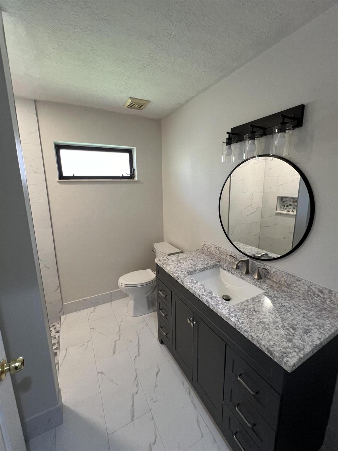 CARMEL - Residential Lease