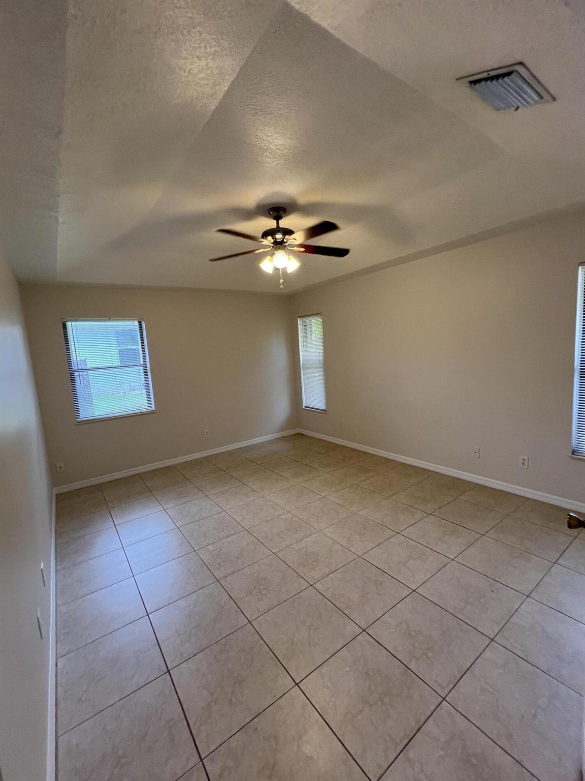 CARMEL - Residential Lease