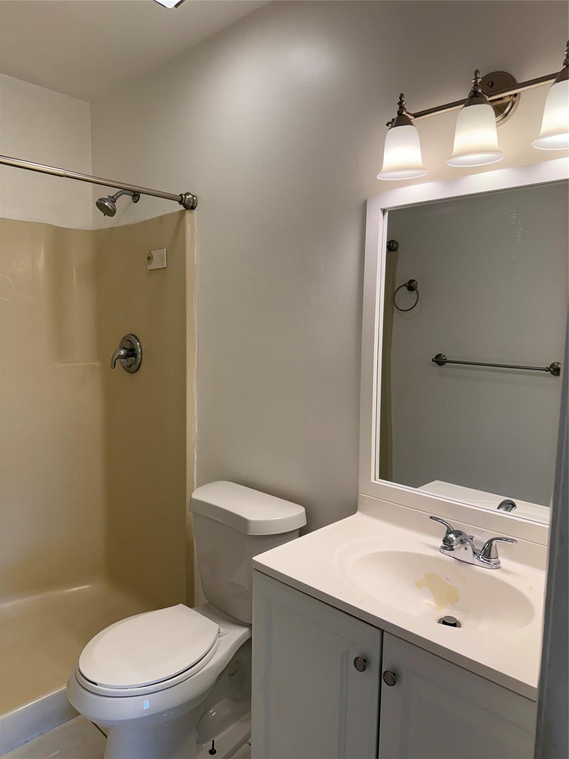Shaker Woods Village - Residential Lease
