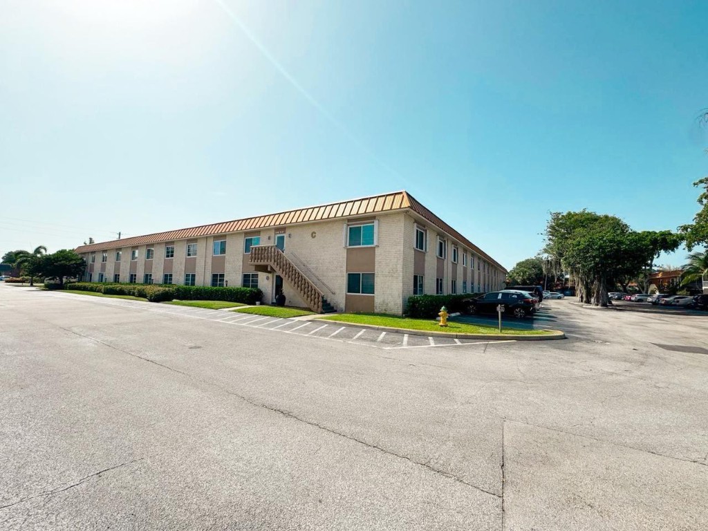 Manor Grove Village One I - Residential Lease