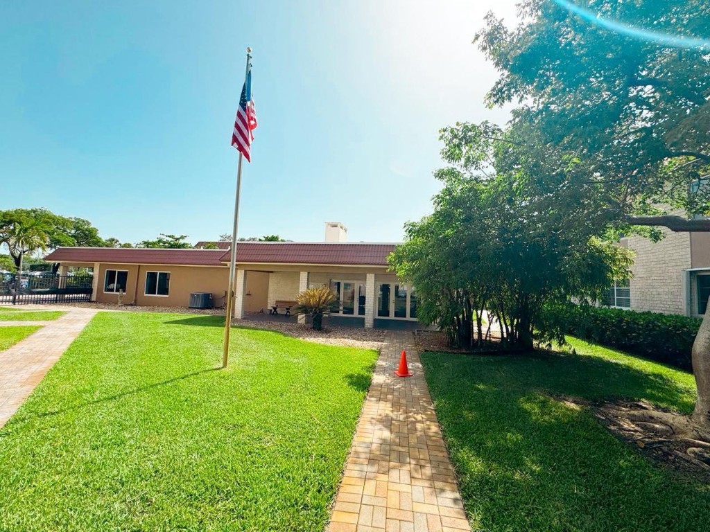 Manor Grove Village One I - Residential Lease