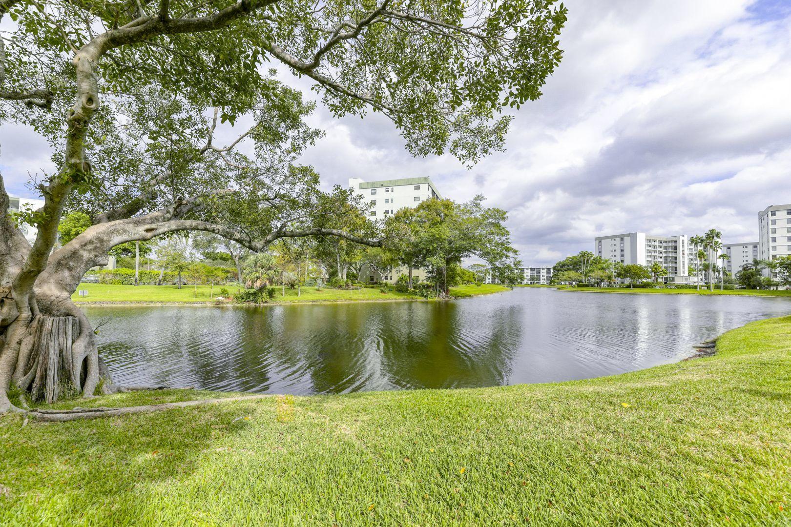 CYPRESS BEND 7 CONDO - Residential