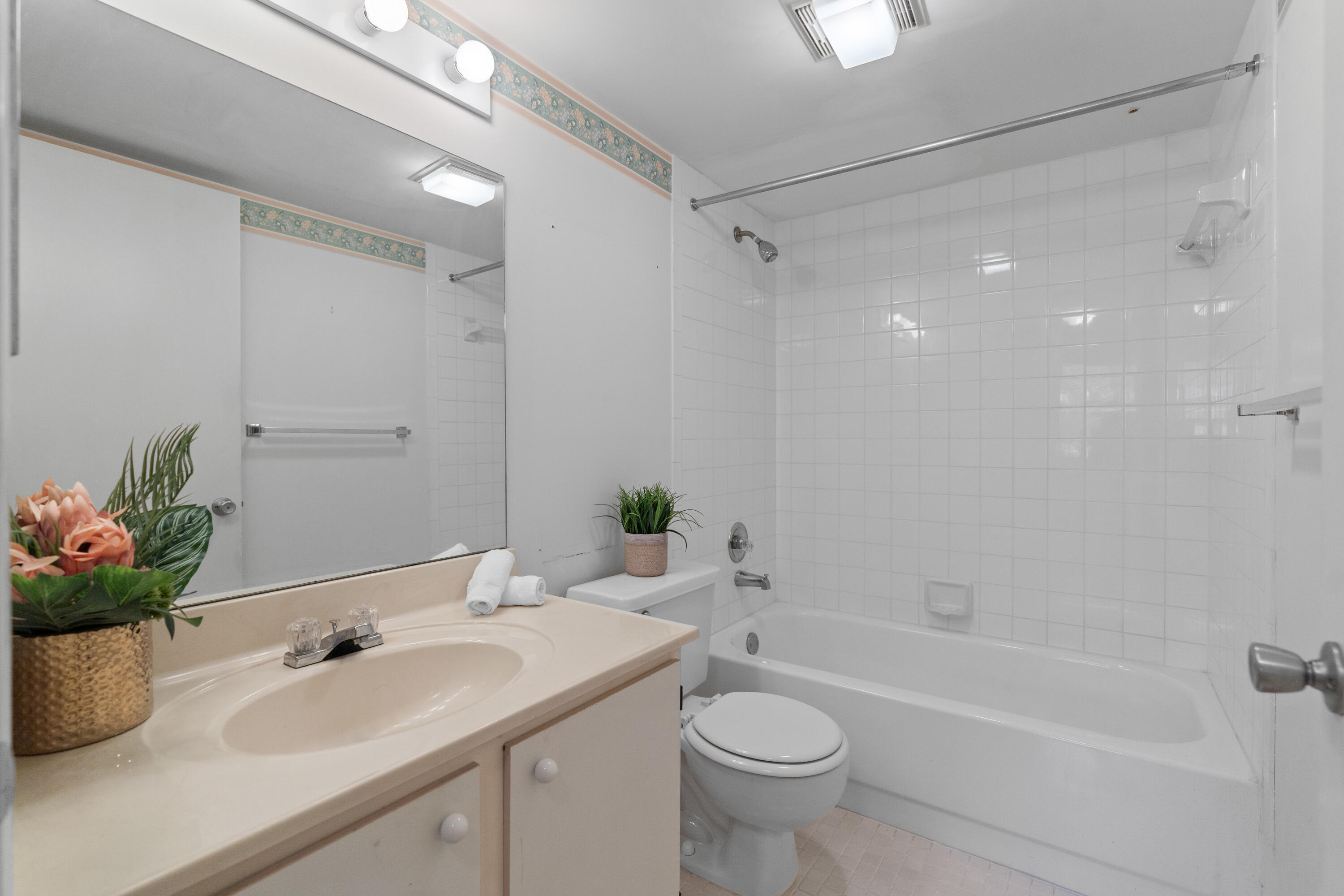 CAMBRIDGE T AT CENTURY VILLAGE - Residential