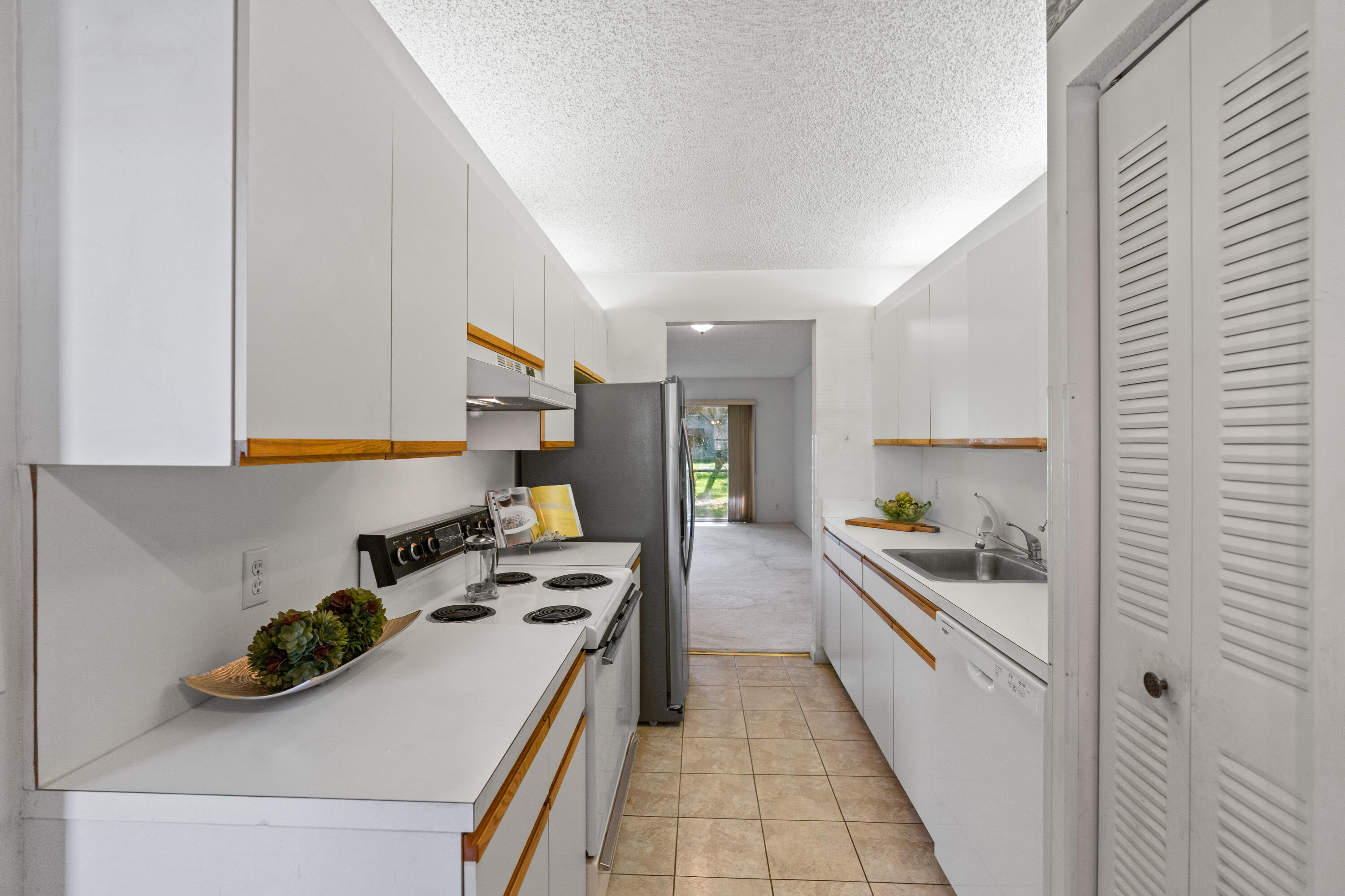 CAMBRIDGE T AT CENTURY VILLAGE - Residential