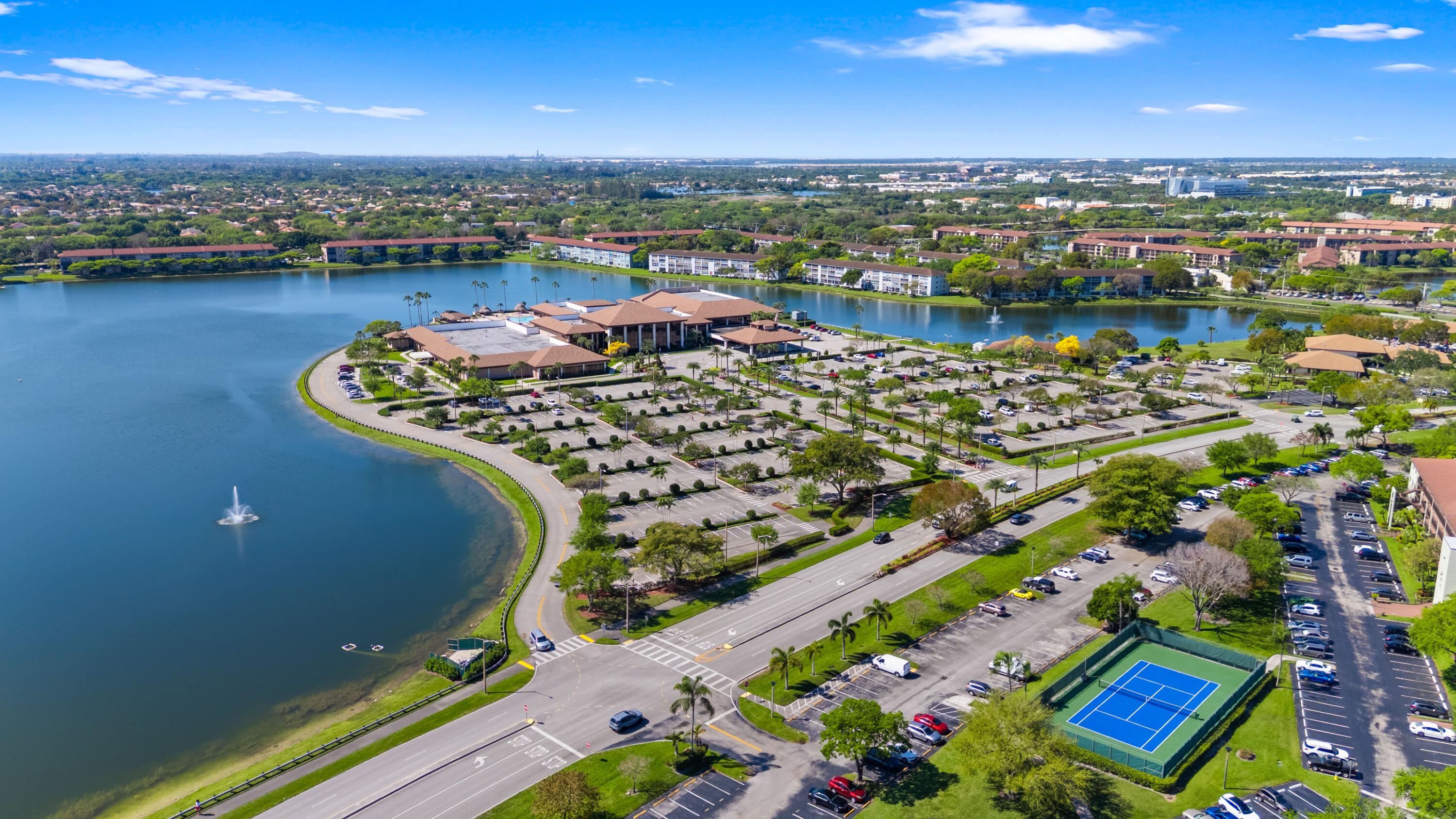 CAMBRIDGE T AT CENTURY VILLAGE - Residential