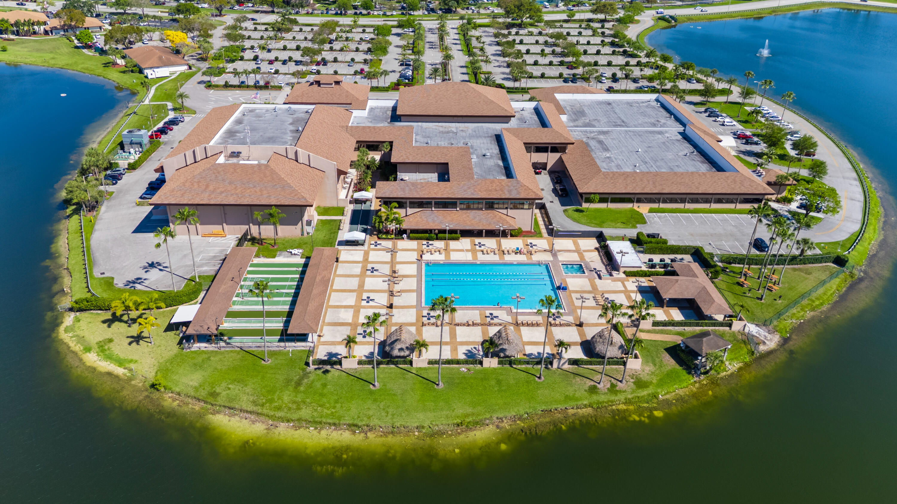 CAMBRIDGE T AT CENTURY VILLAGE - Residential