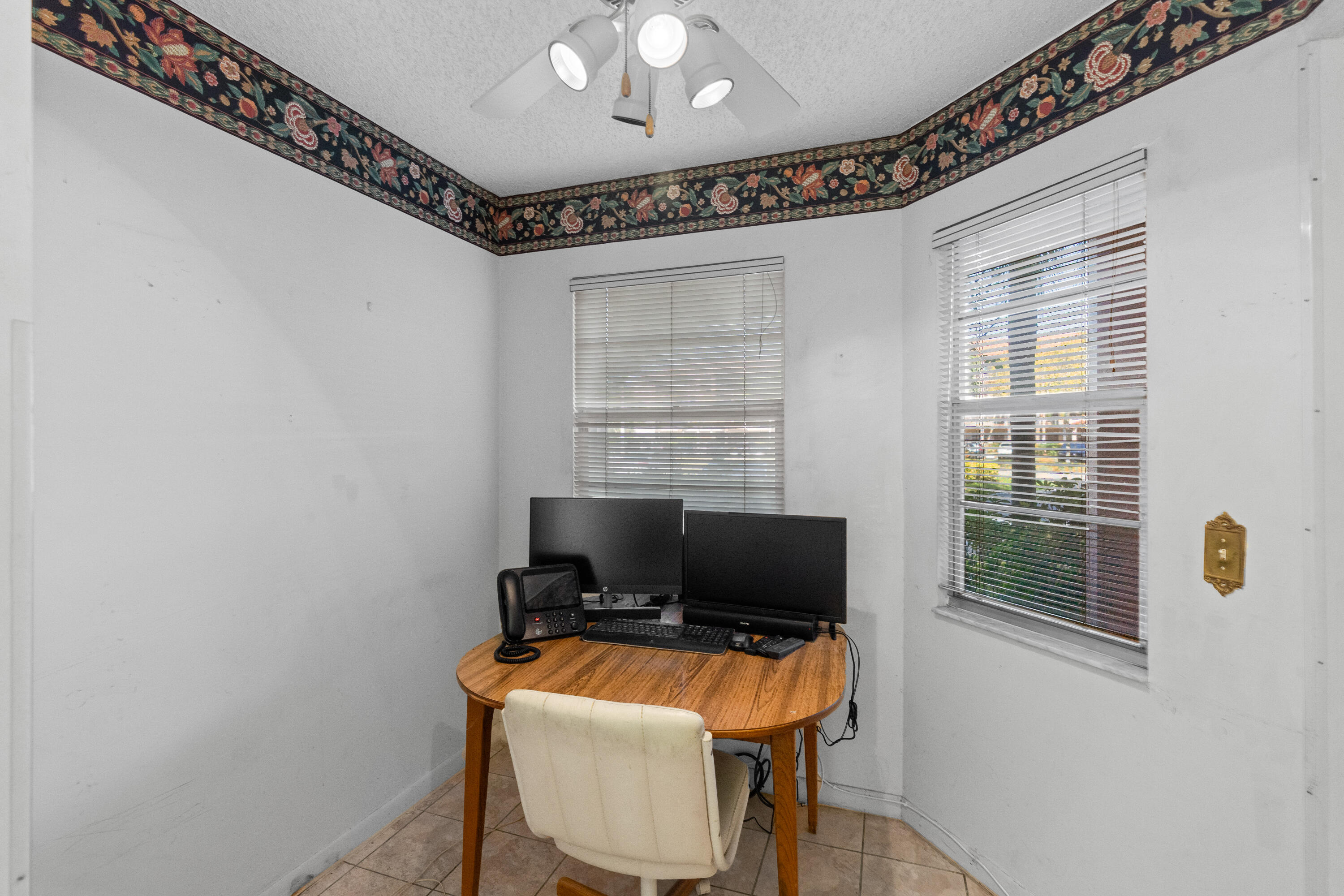 CAMBRIDGE T AT CENTURY VILLAGE - Residential