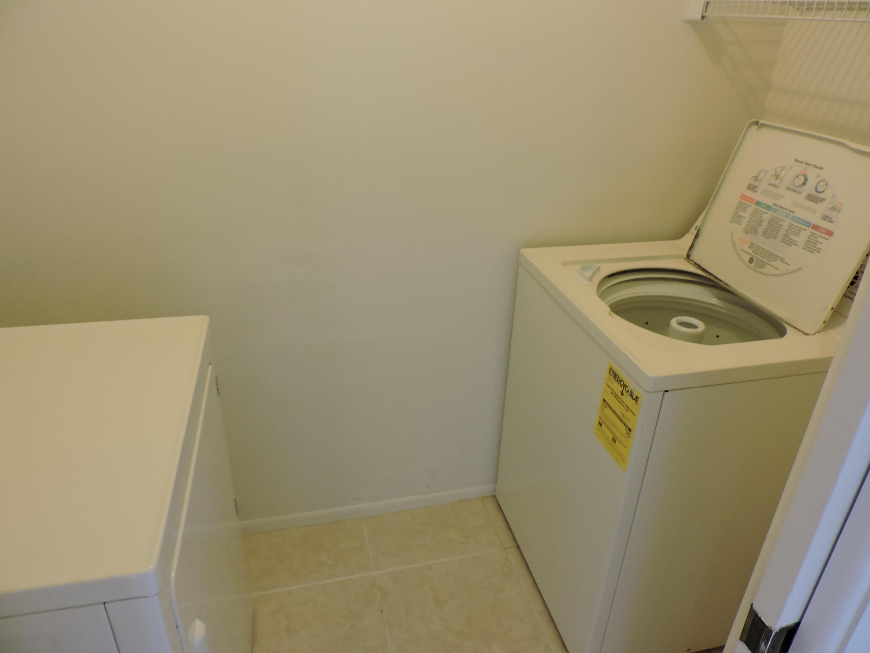 DUNBAR WOODS - Residential Lease