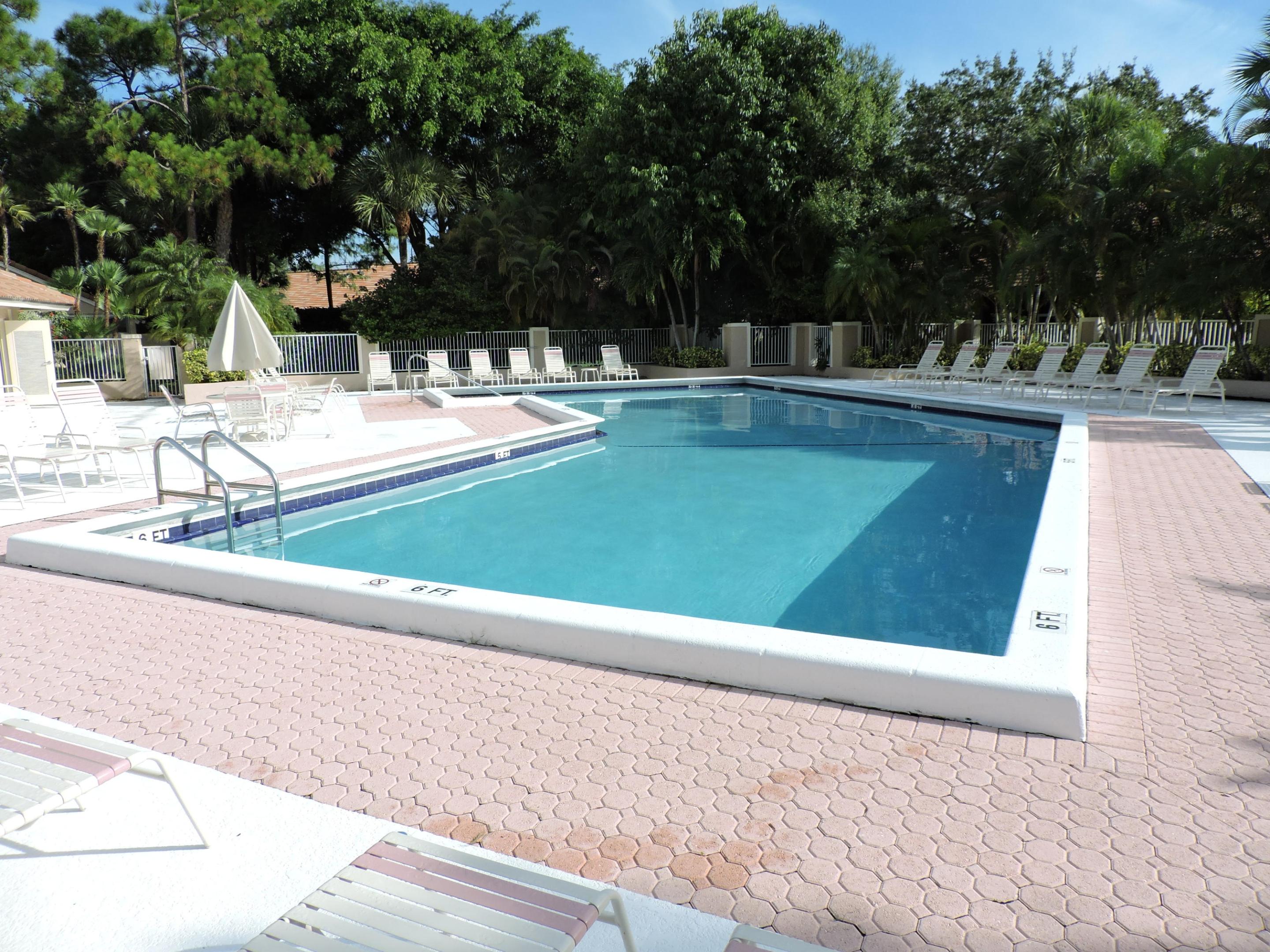 DUNBAR WOODS - Residential Lease