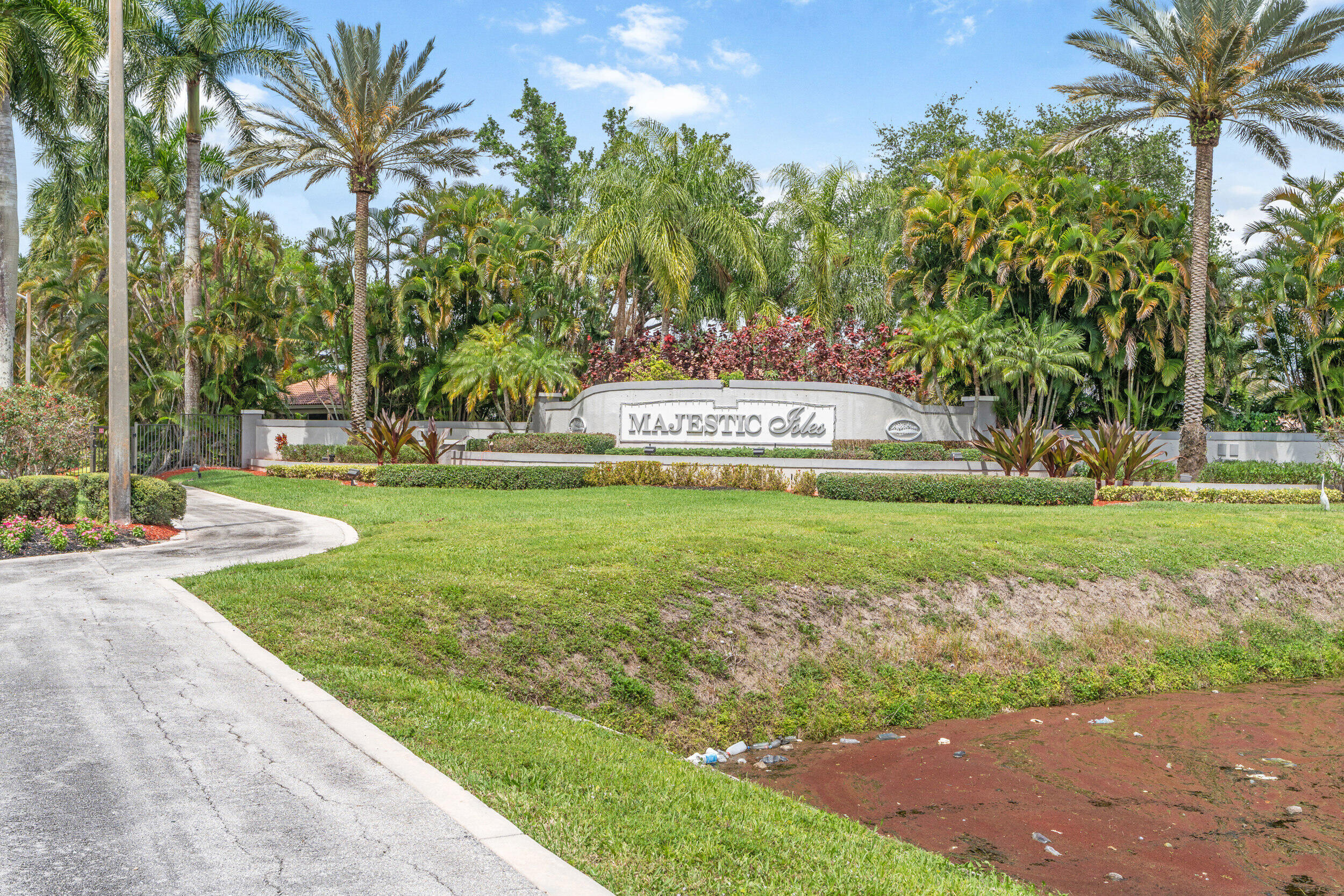 MAJESTIC ISLES 1 - Residential