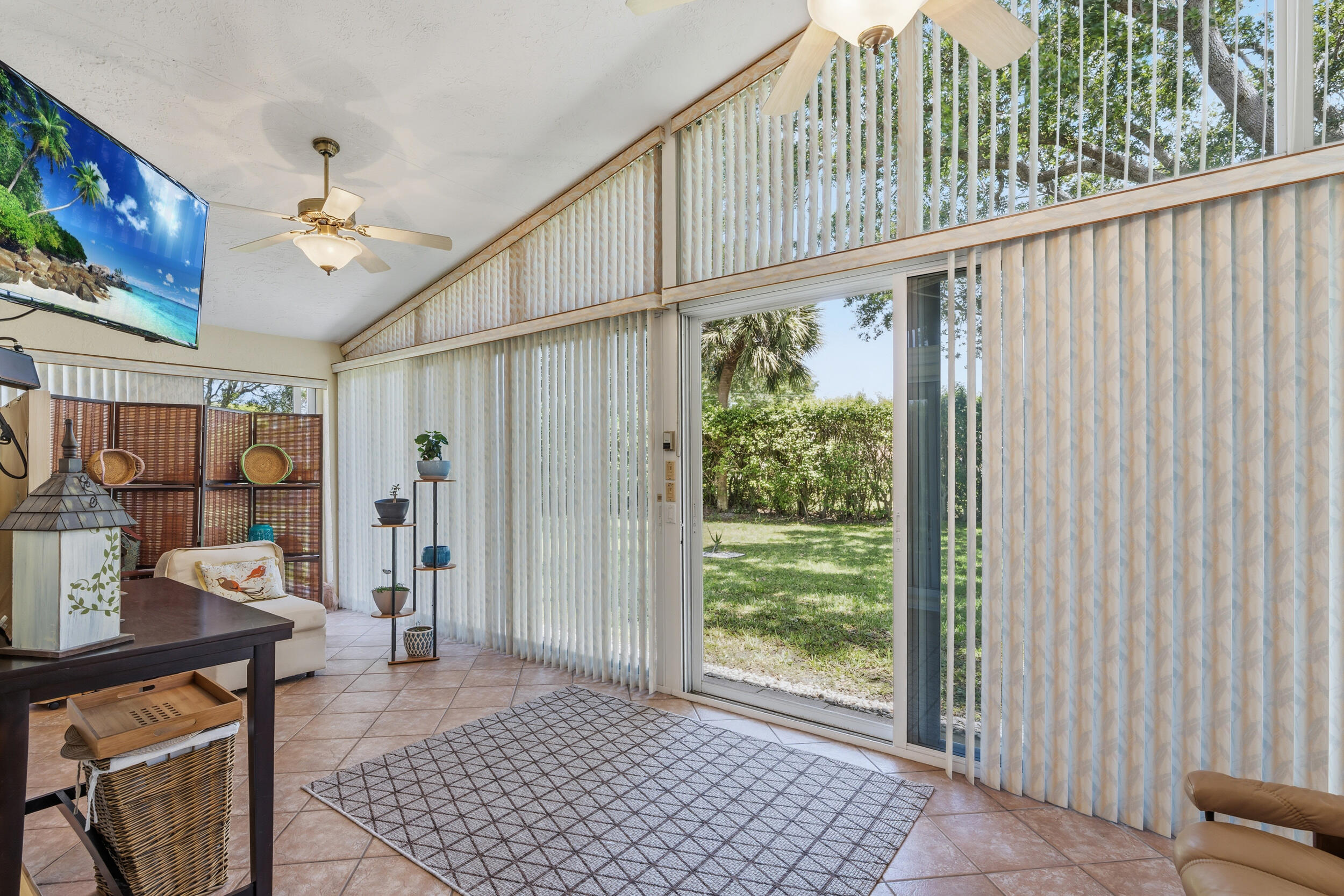 MAJESTIC ISLES 1 - Residential