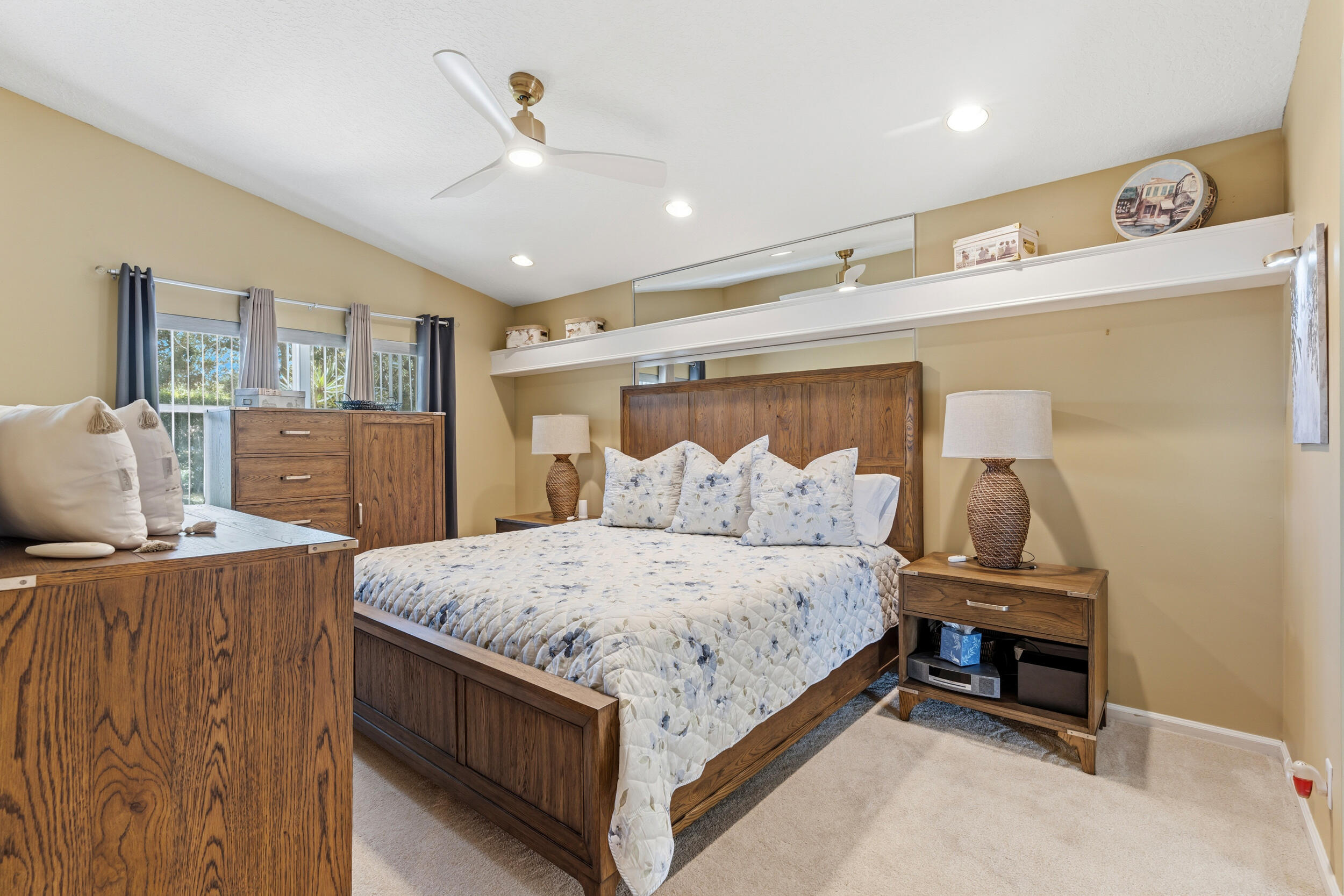 MAJESTIC ISLES 1 - Residential