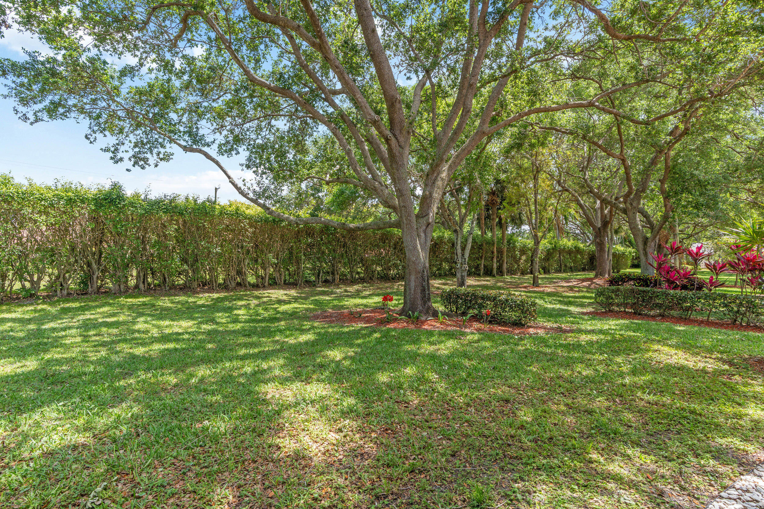 MAJESTIC ISLES 1 - Residential