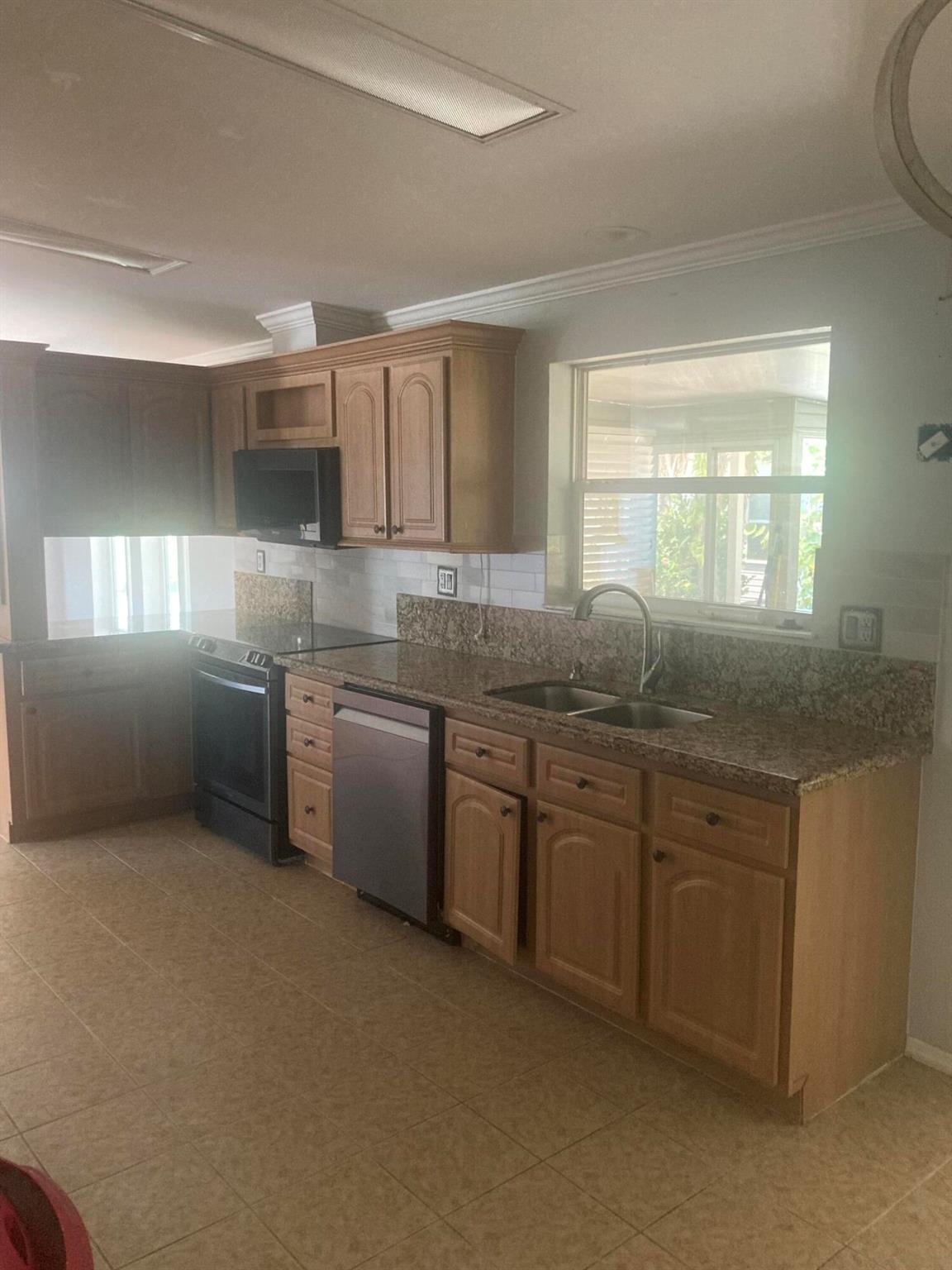 6914 42nd Way N 723