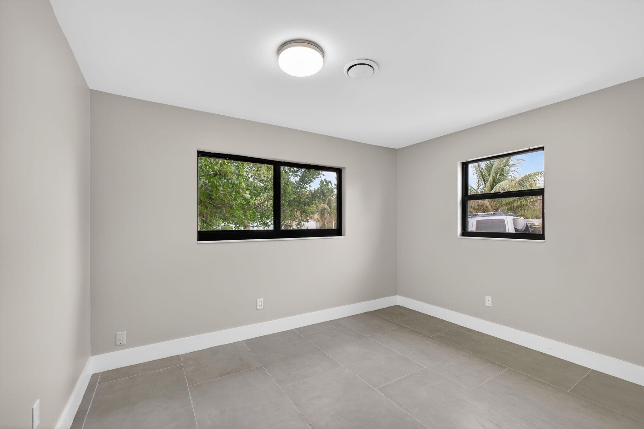 PALM BEACH CABANA COLONY EAST - Residential