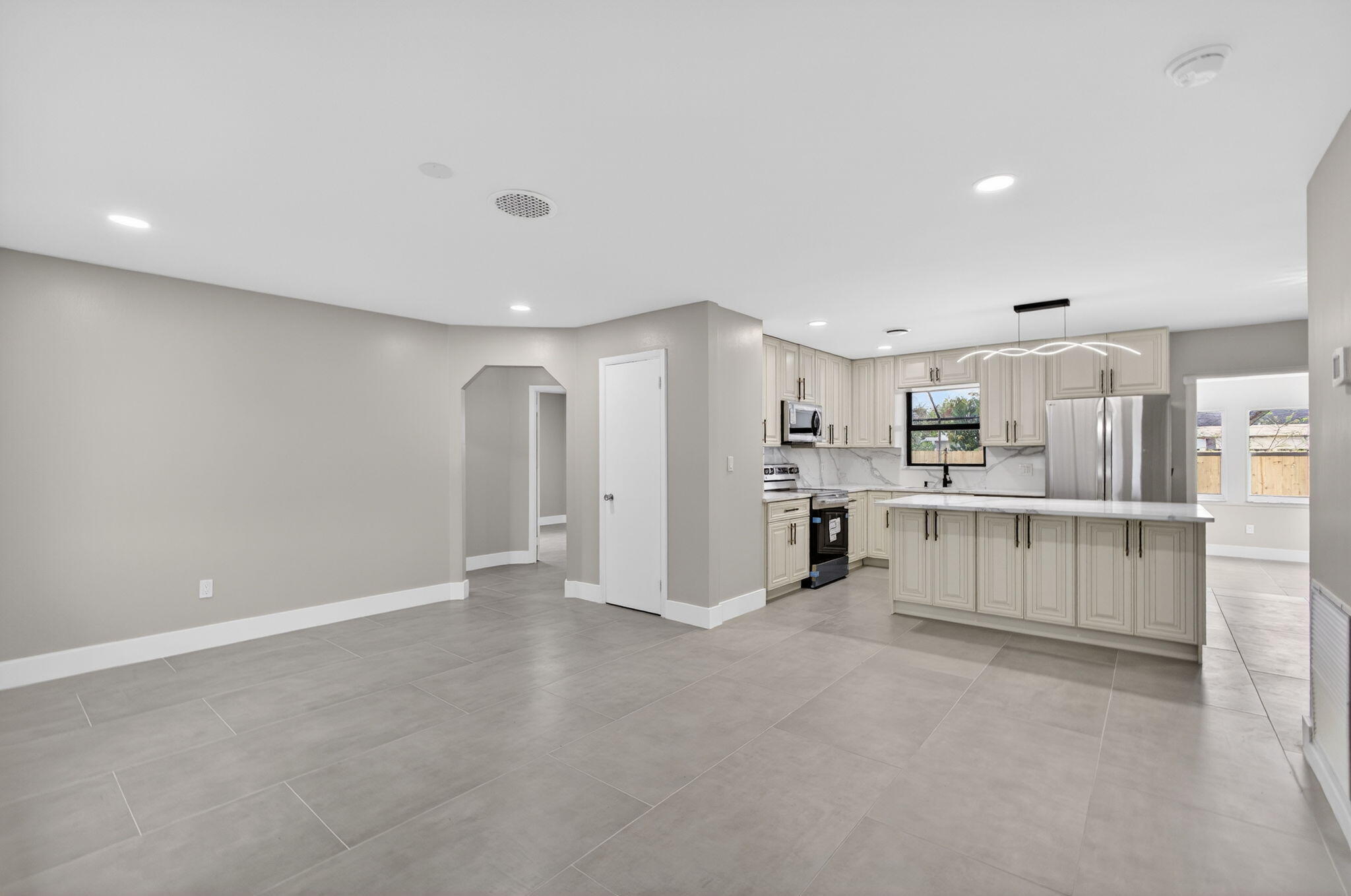 PALM BEACH CABANA COLONY EAST - Residential