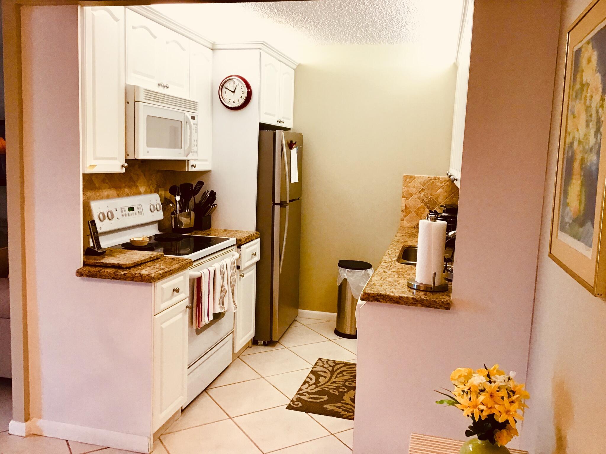 CORNWALL AT CENTURY VILLAGE CONDO - Residential Lease