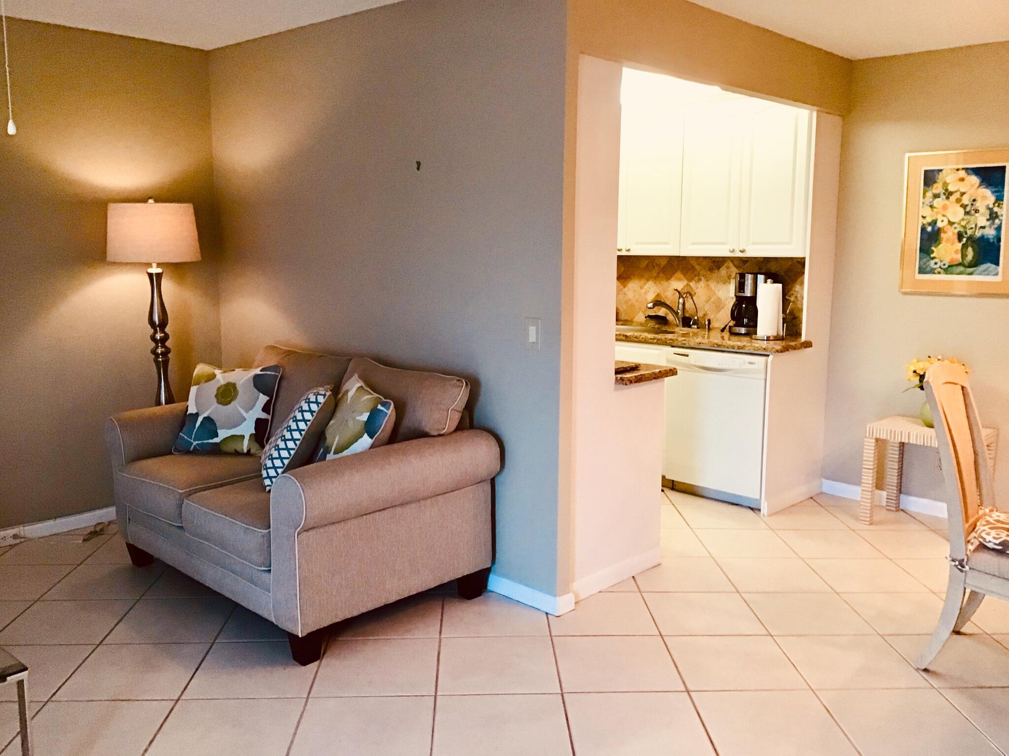 CORNWALL AT CENTURY VILLAGE CONDO - Residential Lease
