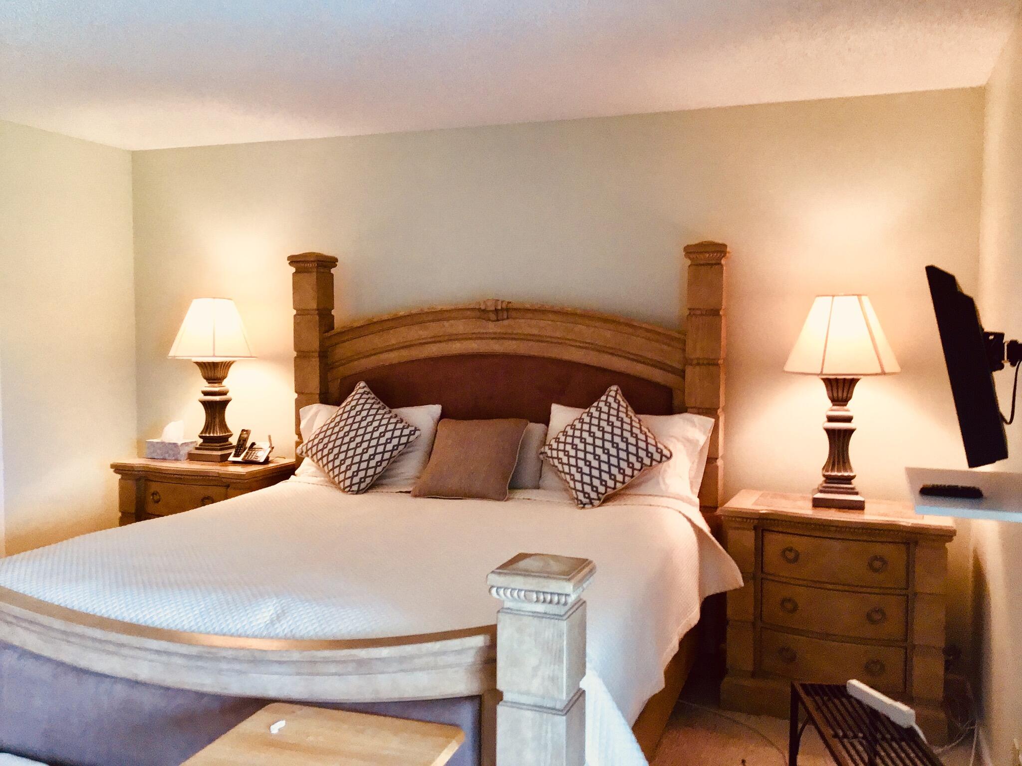 CORNWALL AT CENTURY VILLAGE CONDO - Residential Lease