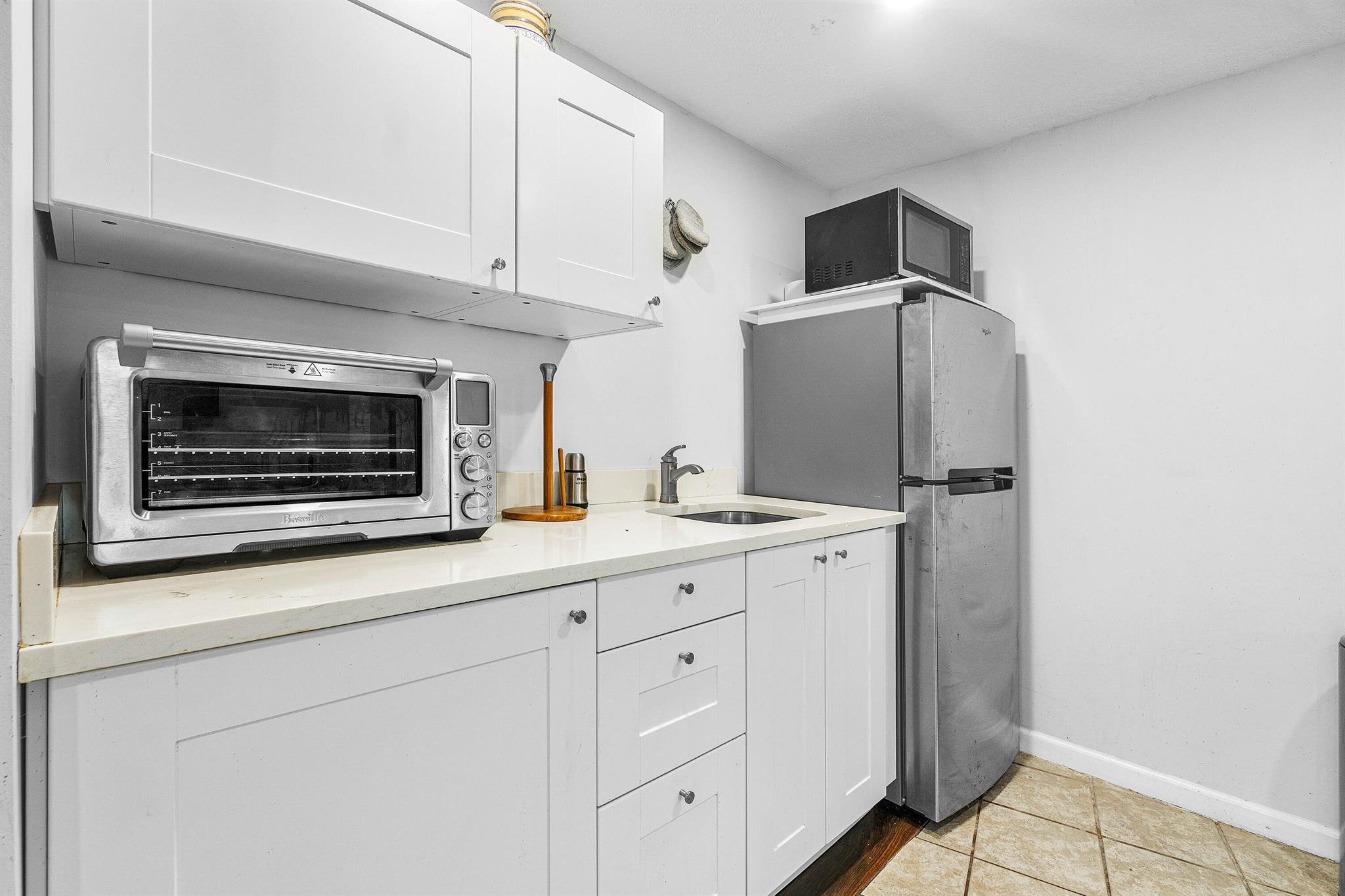 SADDLE TRAIL PARK OF WELL - Residential Lease