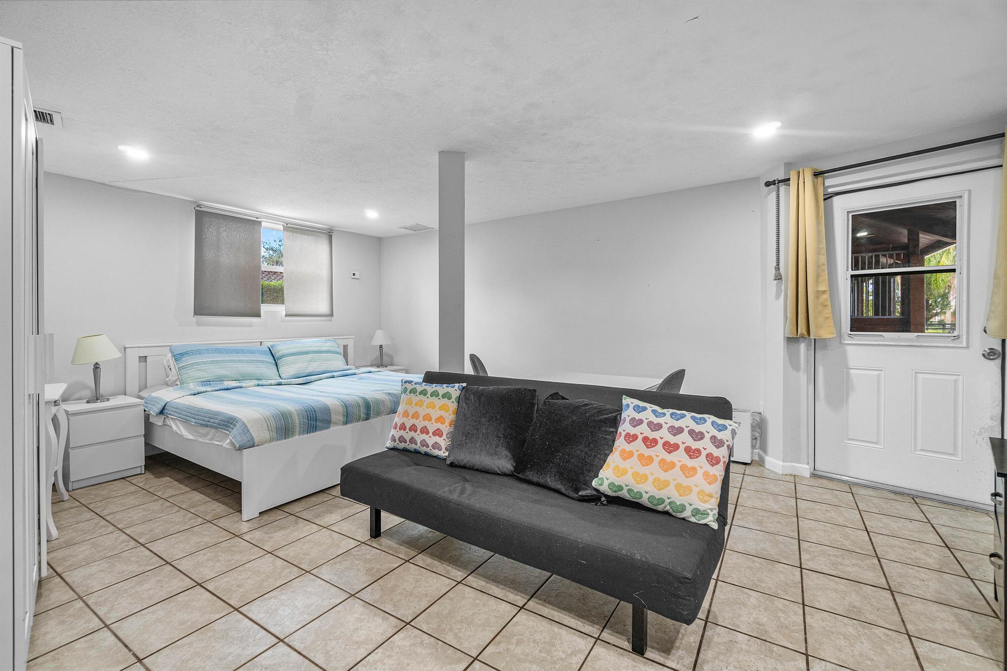 SADDLE TRAIL PARK OF WELL - Residential Lease