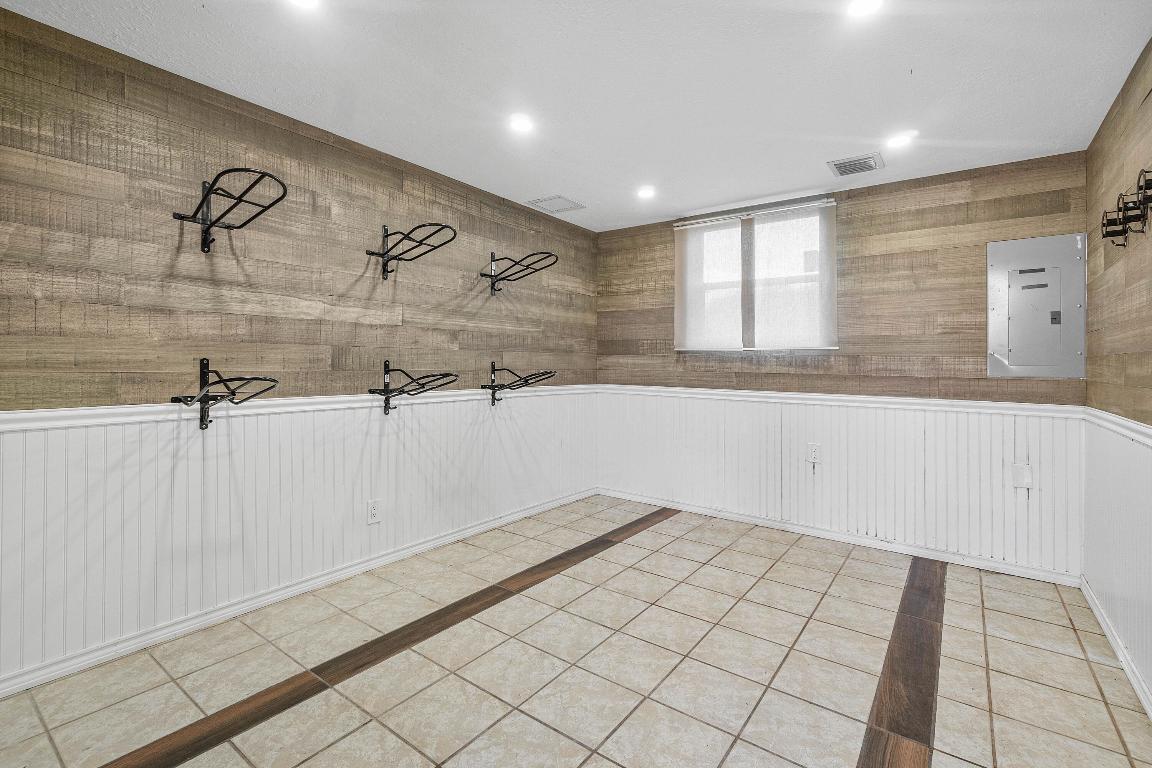 SADDLE TRAIL PARK OF WELLINGTON - Land