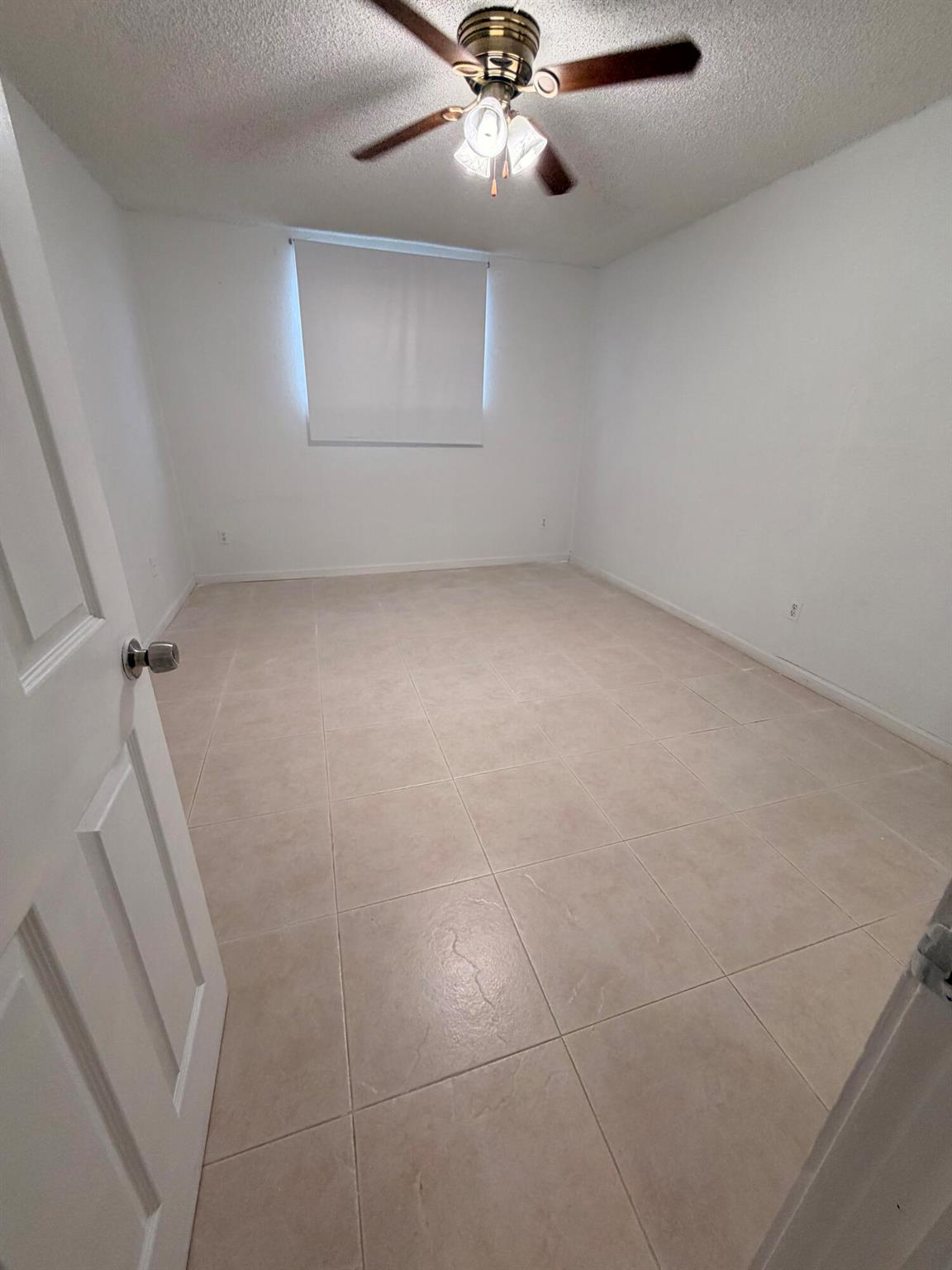 LAS ESTRELLAS CONDO - Residential