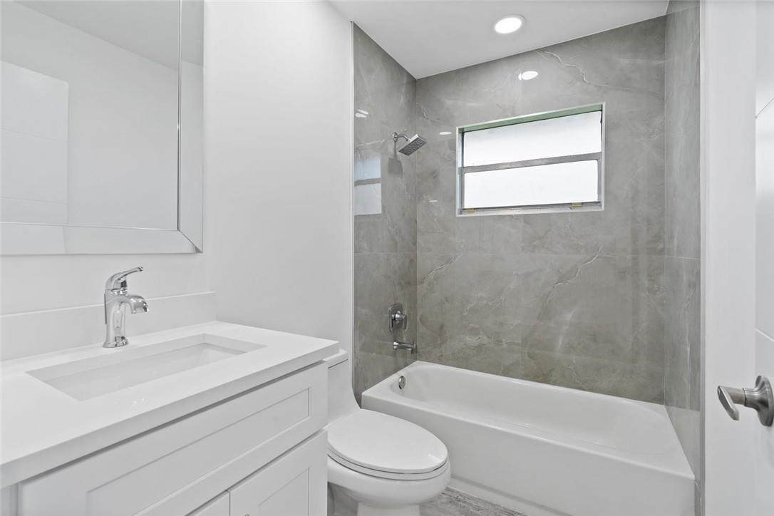 Kings Point Valencia A-I - Residential