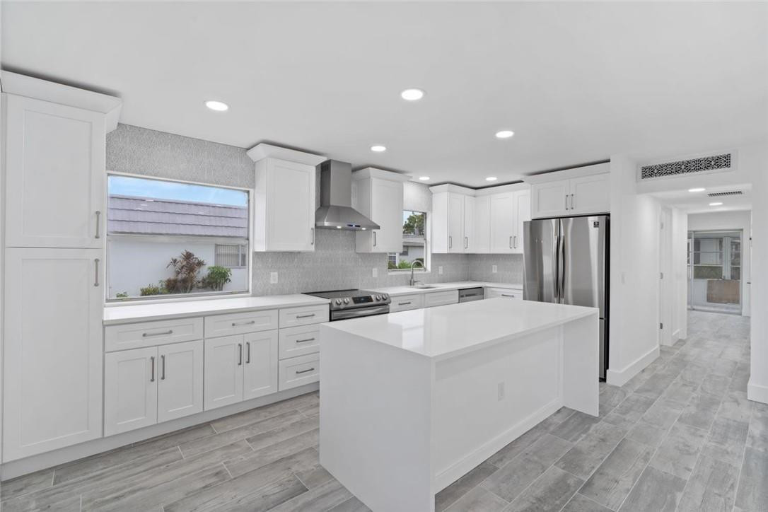 Kings Point Valencia A-I - Residential