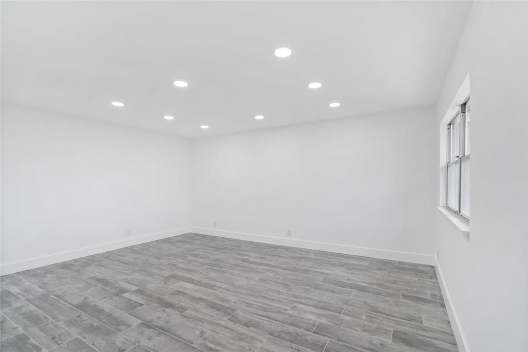 Kings Point Valencia A-I - Residential