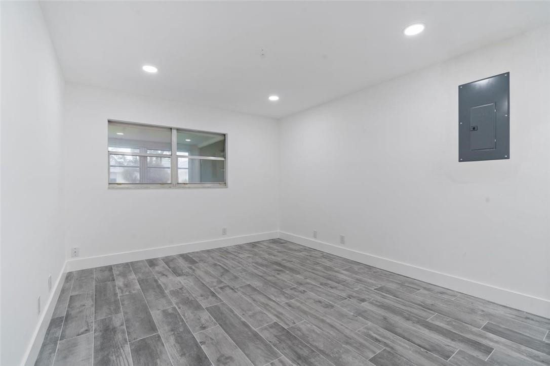 Kings Point Valencia A-I - Residential