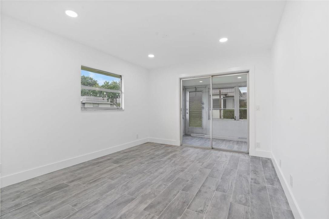 Kings Point Valencia A-I - Residential