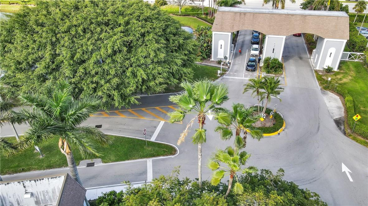 Kings Point Valencia A-I - Residential