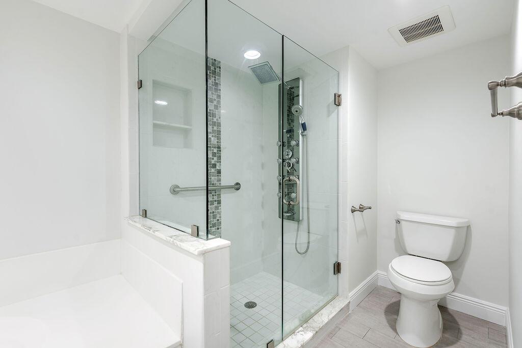 GLENEAGLES CONDO IV - Residential