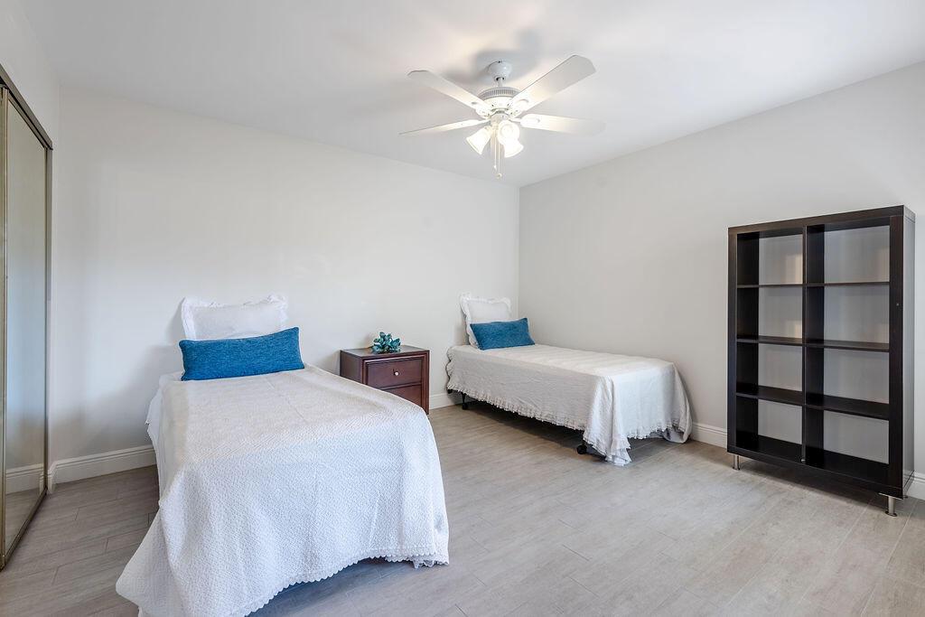 GLENEAGLES CONDO IV - Residential