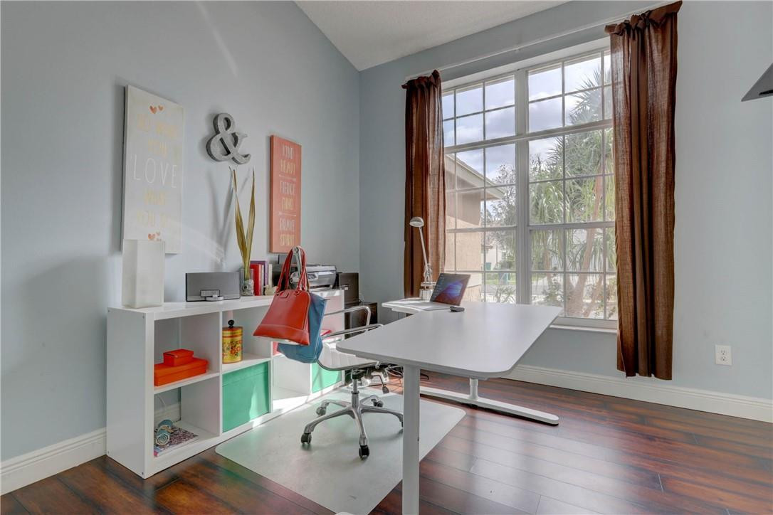 Nob Hill Palms - Residential