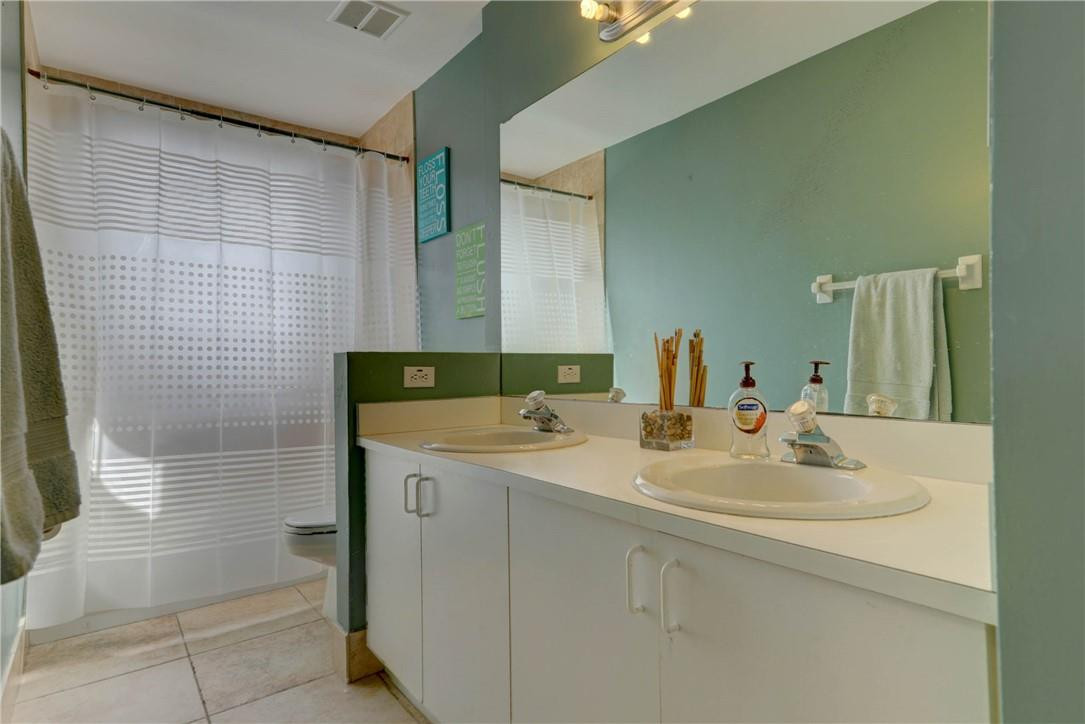 Nob Hill Palms - Residential