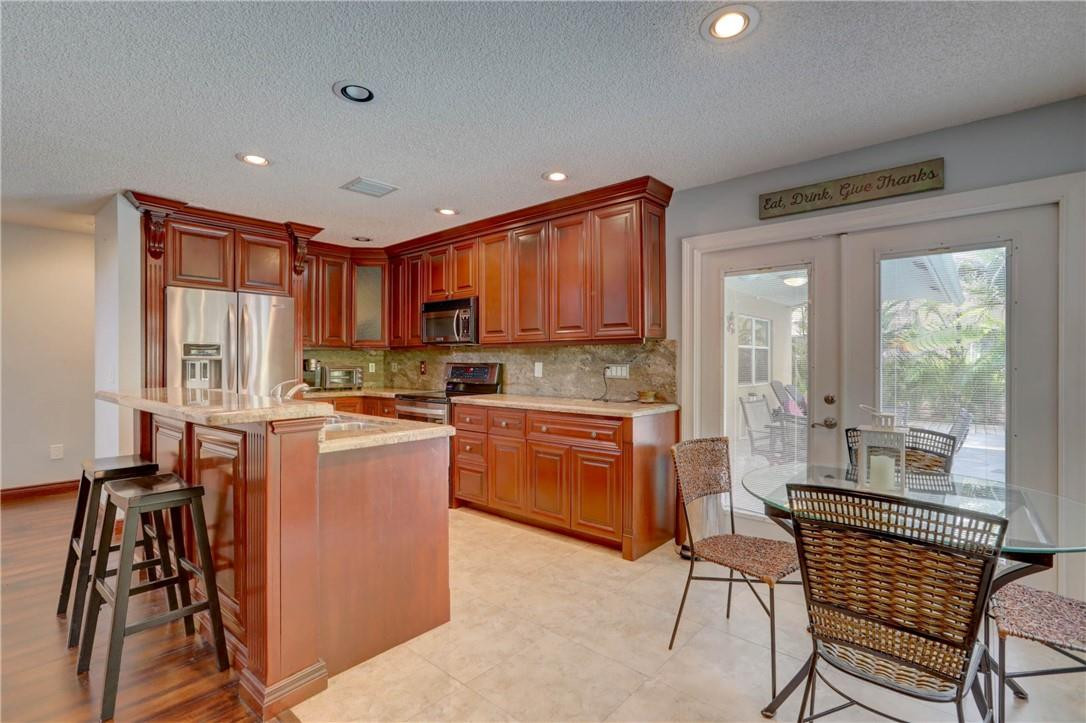 Nob Hill Palms - Residential