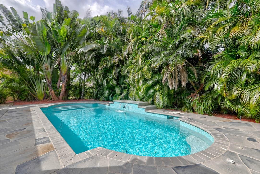 Nob Hill Palms - Residential