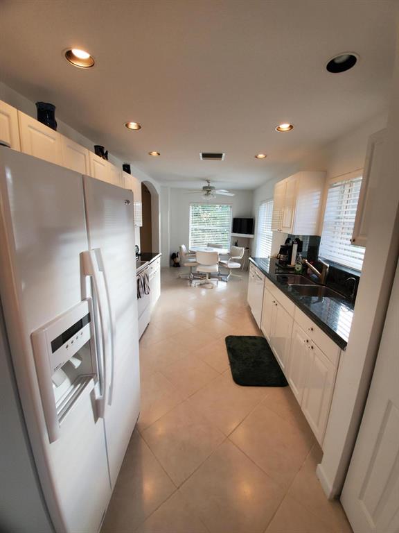 Coral Lakes - Residential