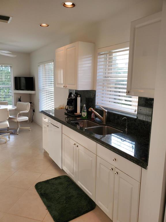 Coral Lakes - Residential