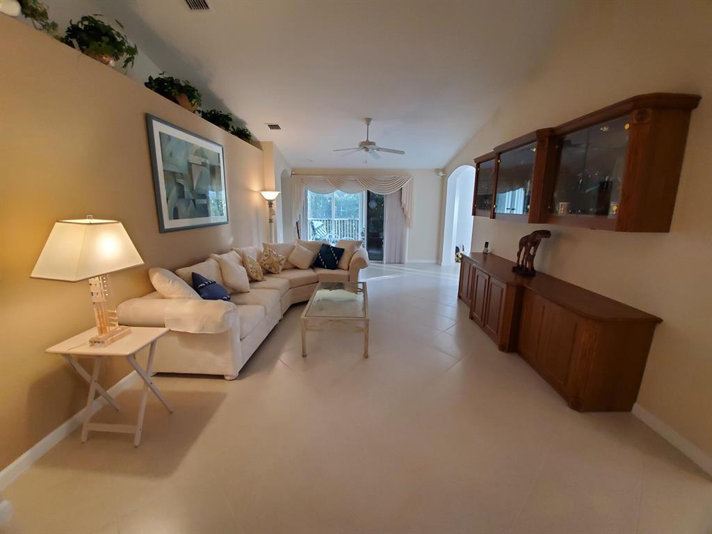 Coral Lakes - Residential