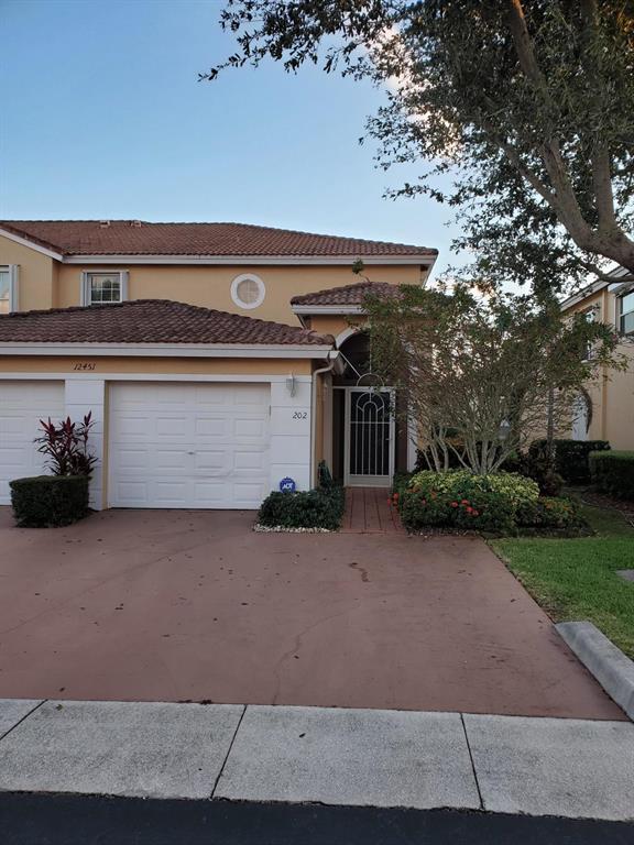 Coral Lakes - Residential