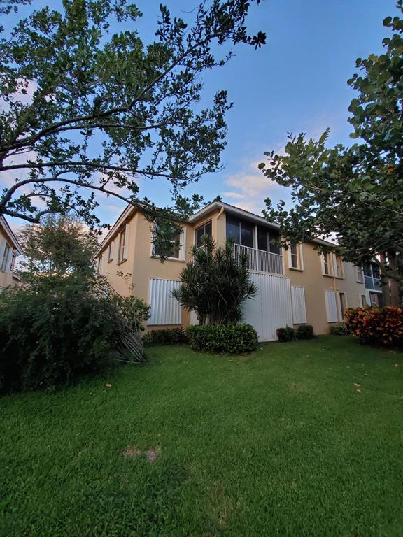 Coral Lakes - Residential