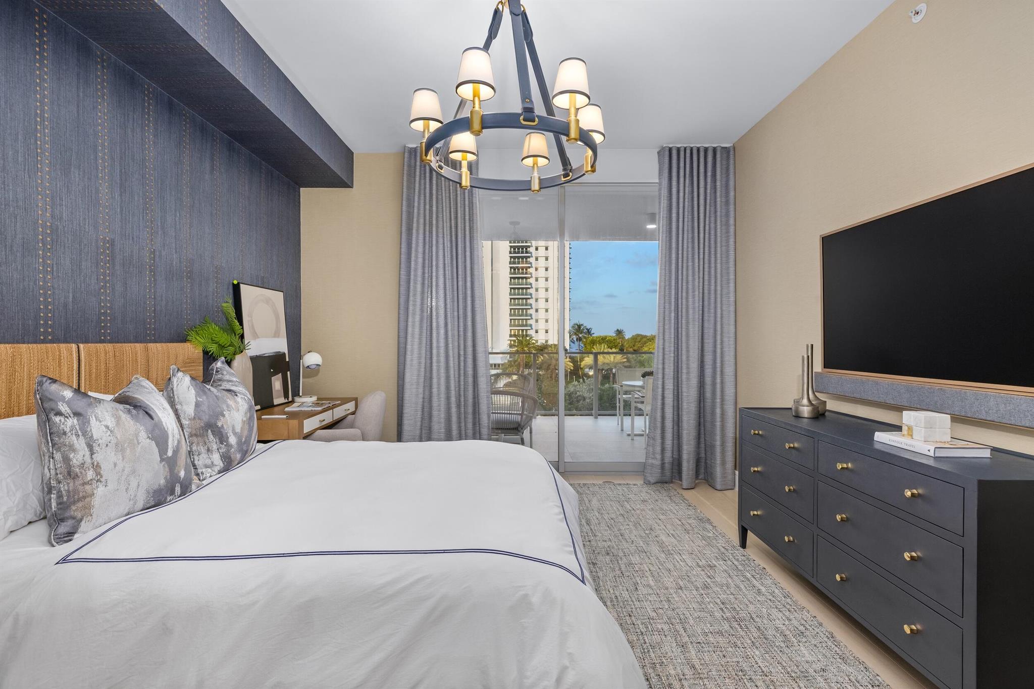 BOCA BEACH RESIDENCES - Residential