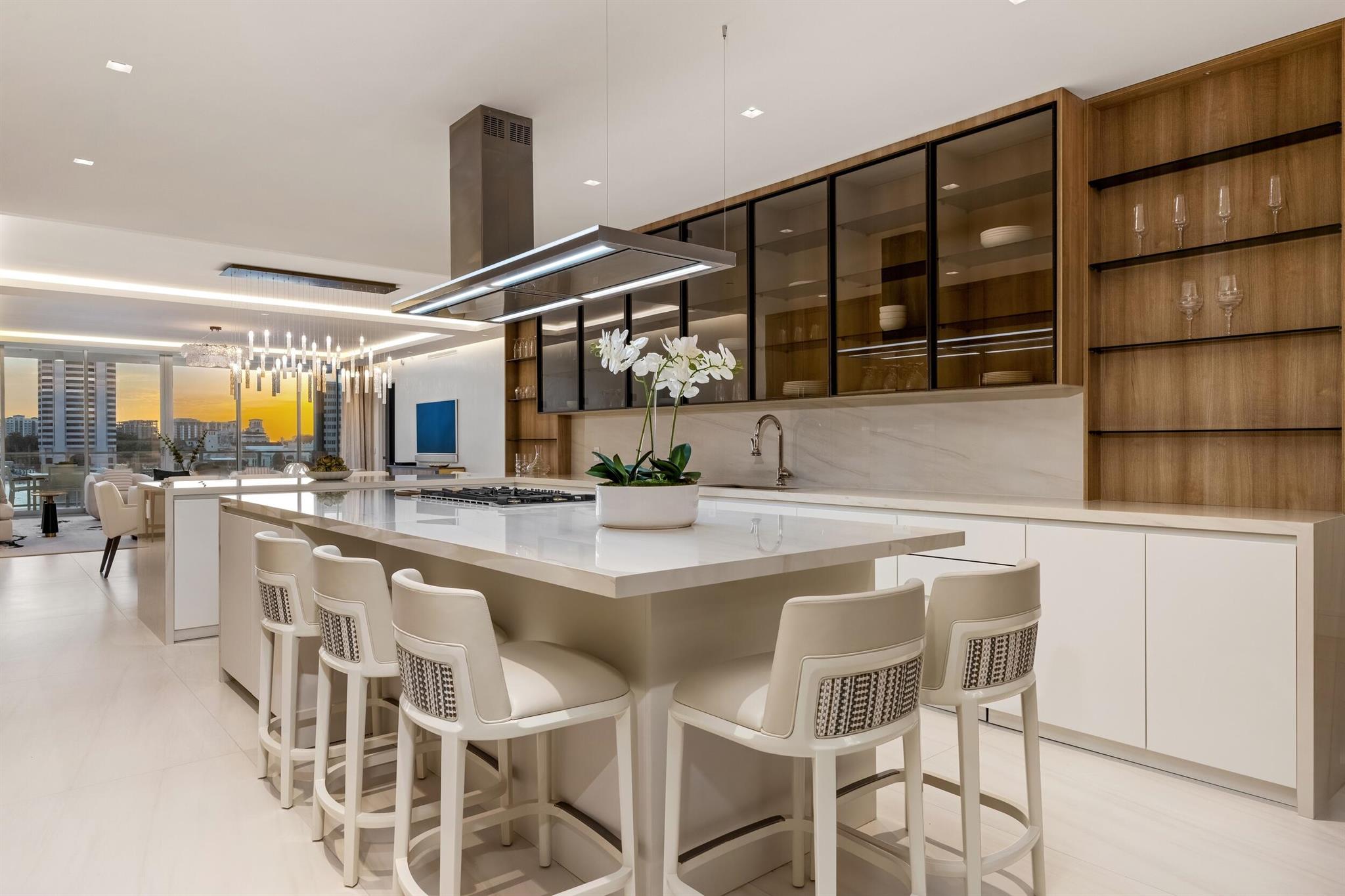 BOCA BEACH RESIDENCES - Residential