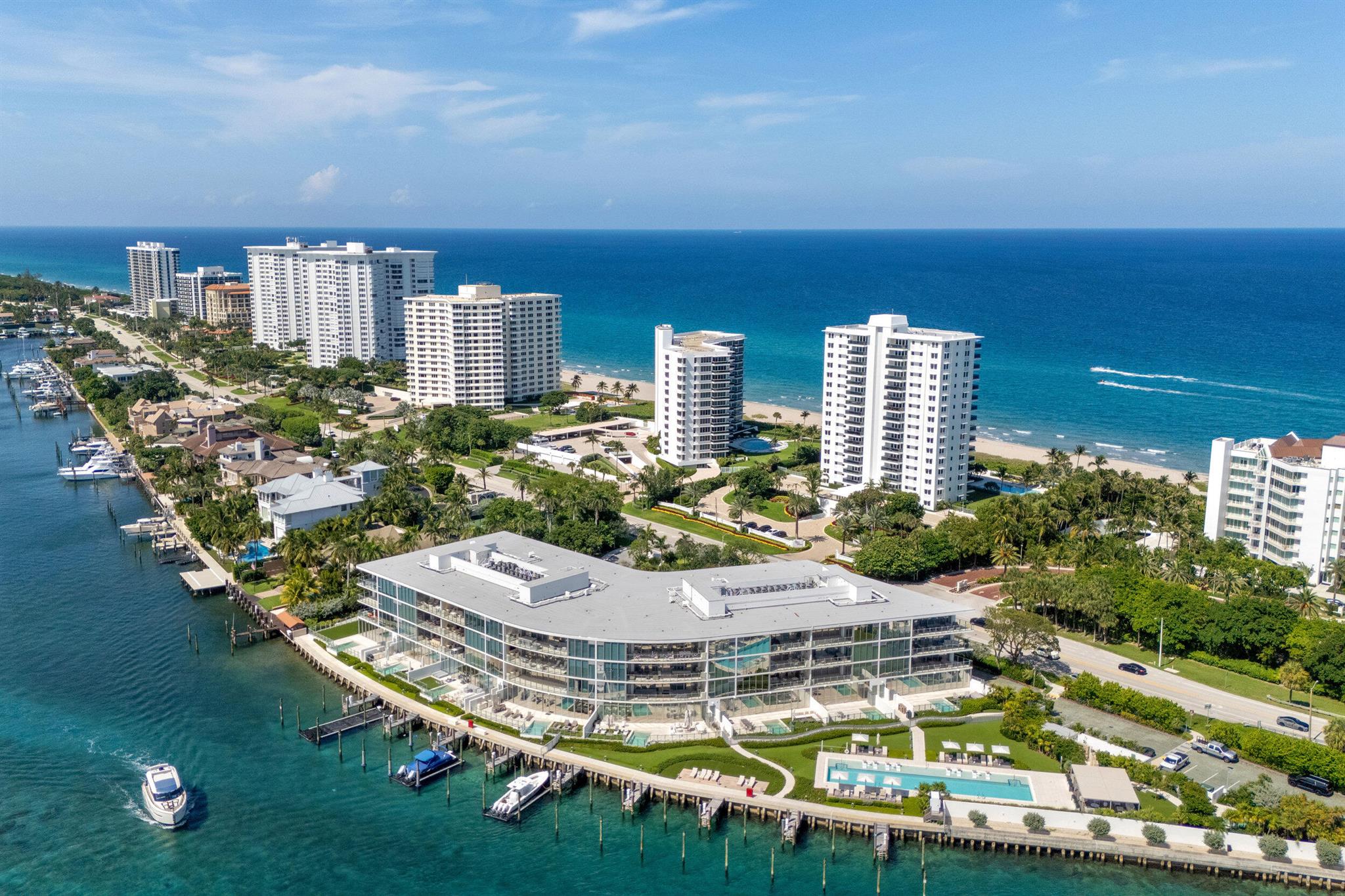 BOCA BEACH RESIDENCES - Residential