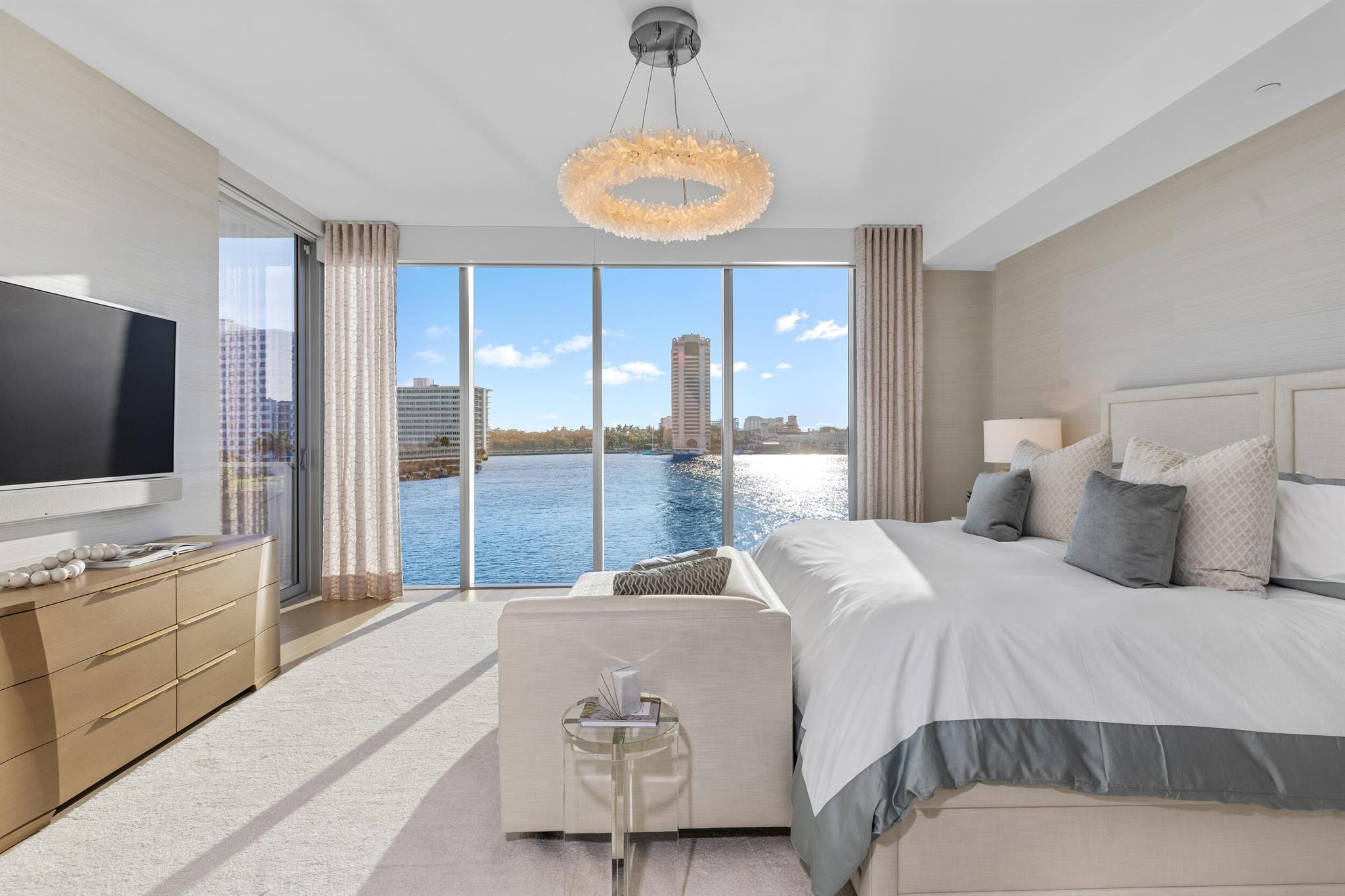 BOCA BEACH RESIDENCES - Residential