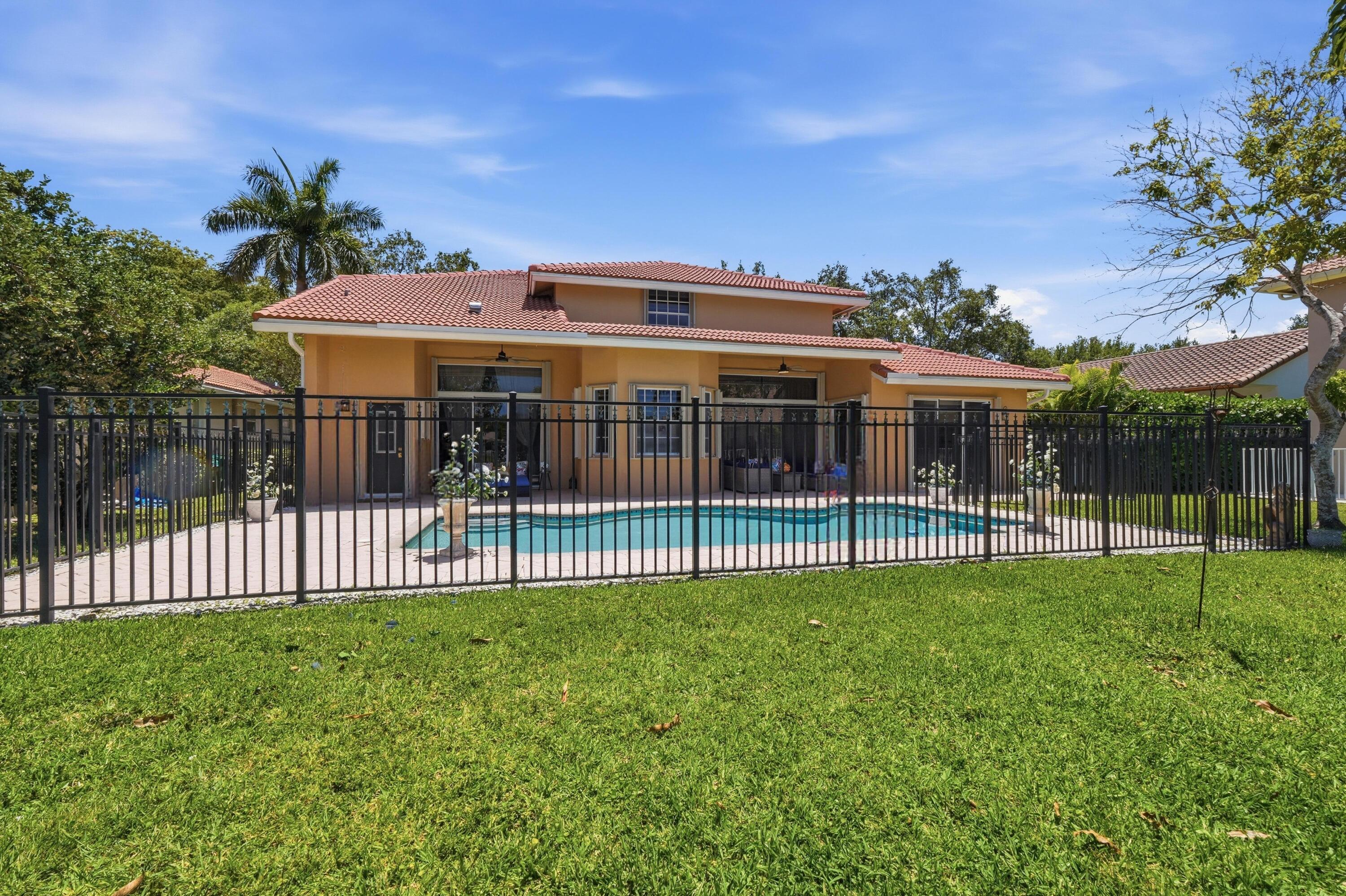 HIDDEN HAMMOCKS ESTATES - Residential