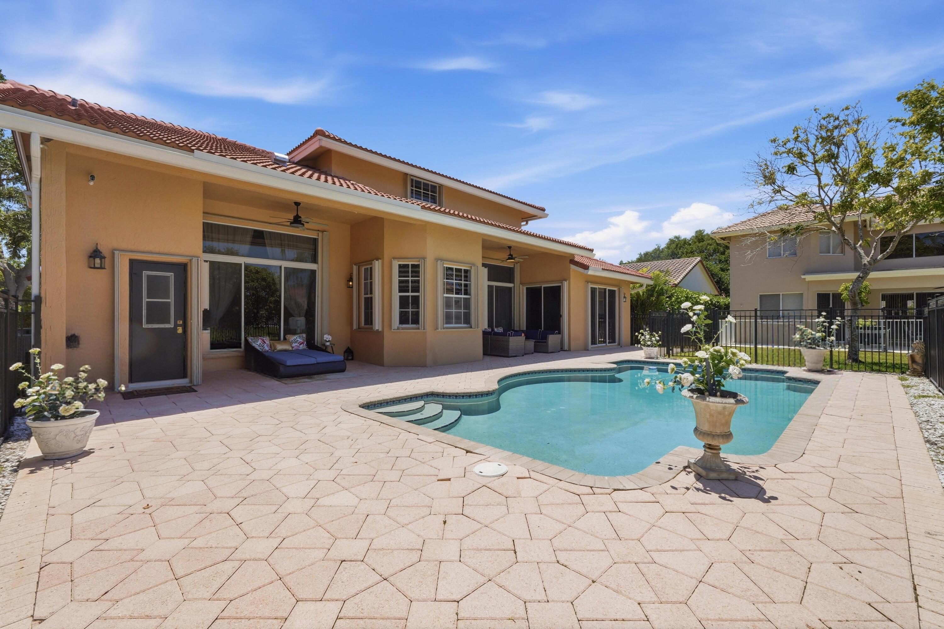 4978 Rothschild Drive